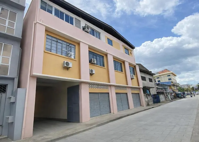 Hostal Ciano's *